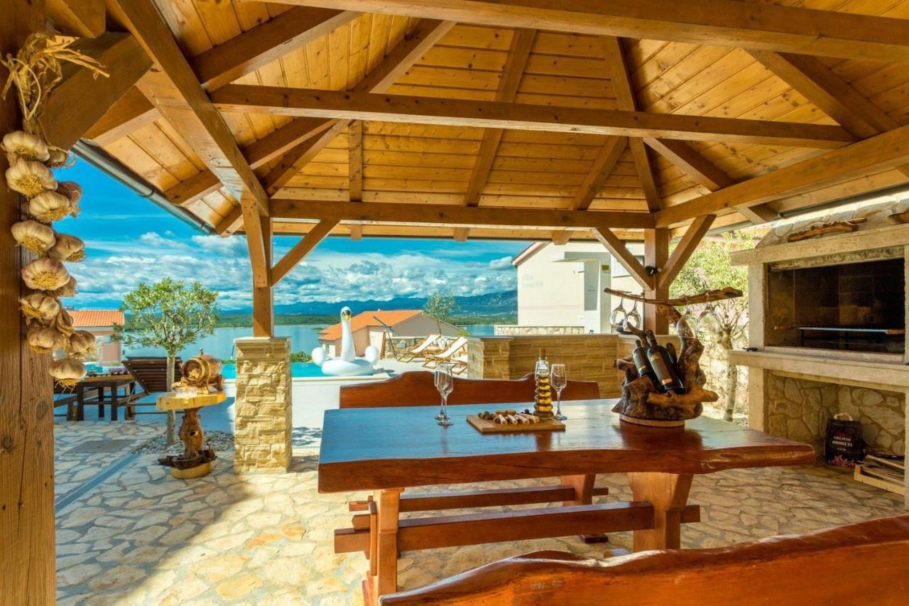 Luxury Allen With Pool Apartmán