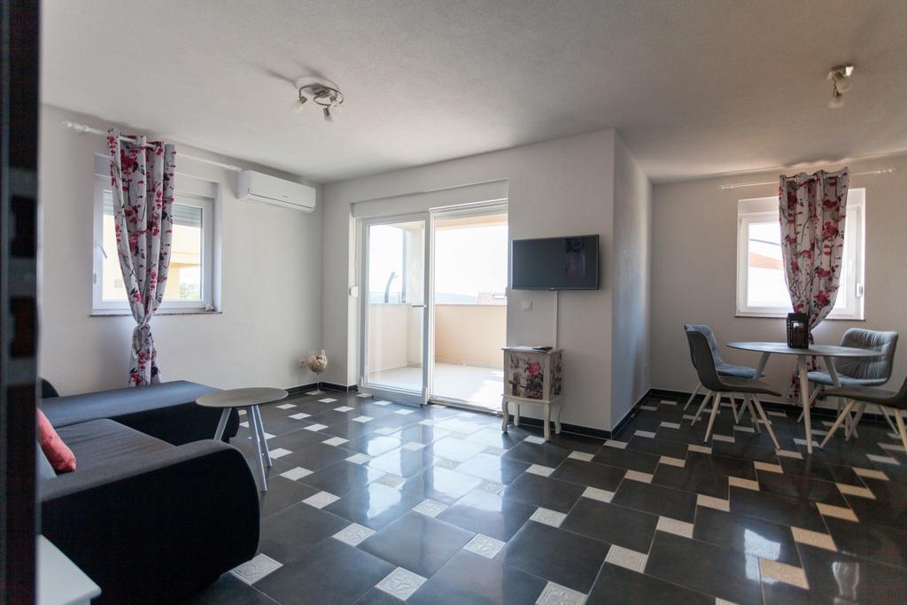 Apartmán Luxury Allen With Pool Klimno