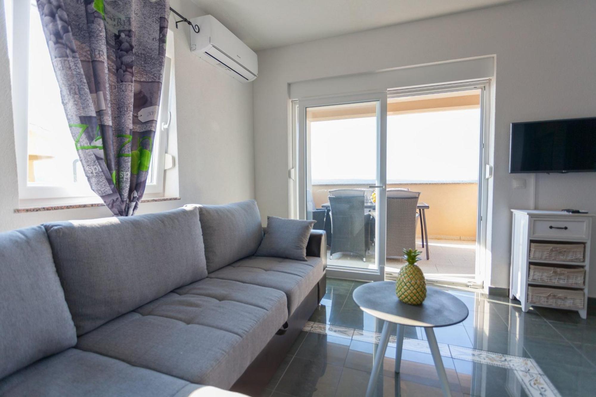 Luxury Allen With Pool Apartment *