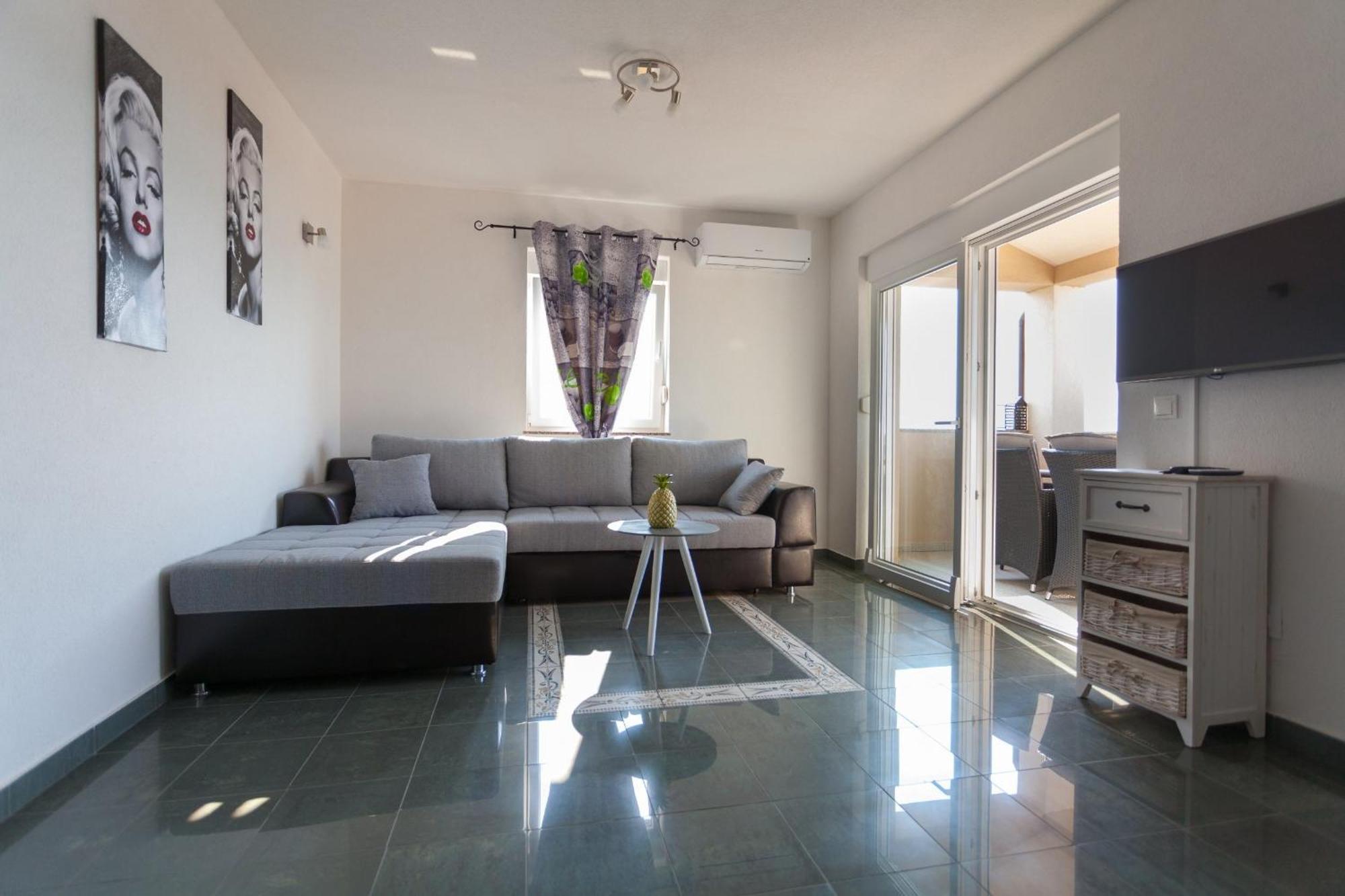 Apartment Luxury Allen With Pool
