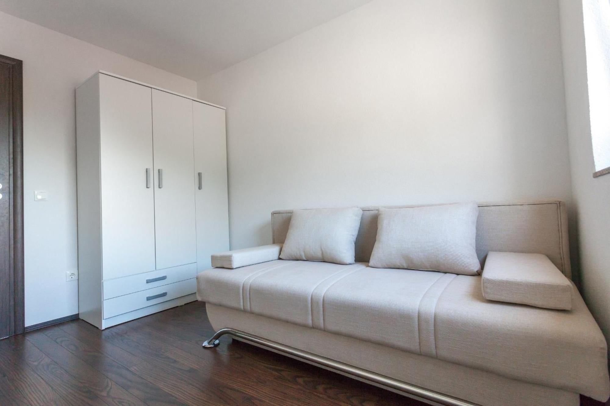 Luxury Allen With Pool Apartment Klimno