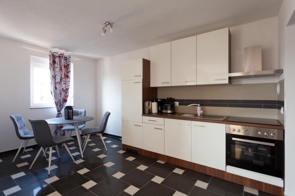 Apartment Luxury Allen With Pool Klimno